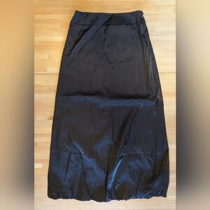 Co-op Anthropologie black long bubble hem skirt Size 6 NWT NYE